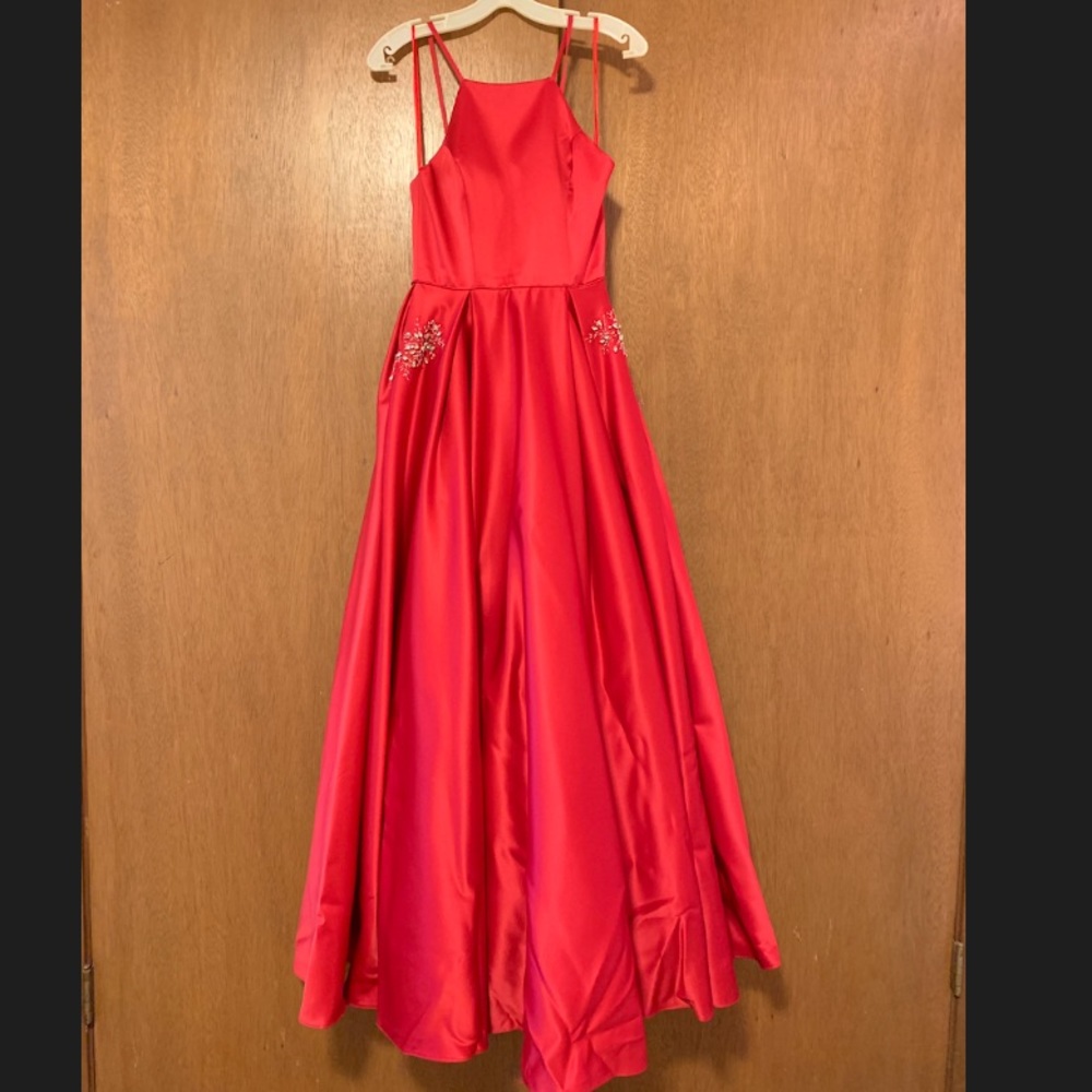 Red prom dress w/ pockets